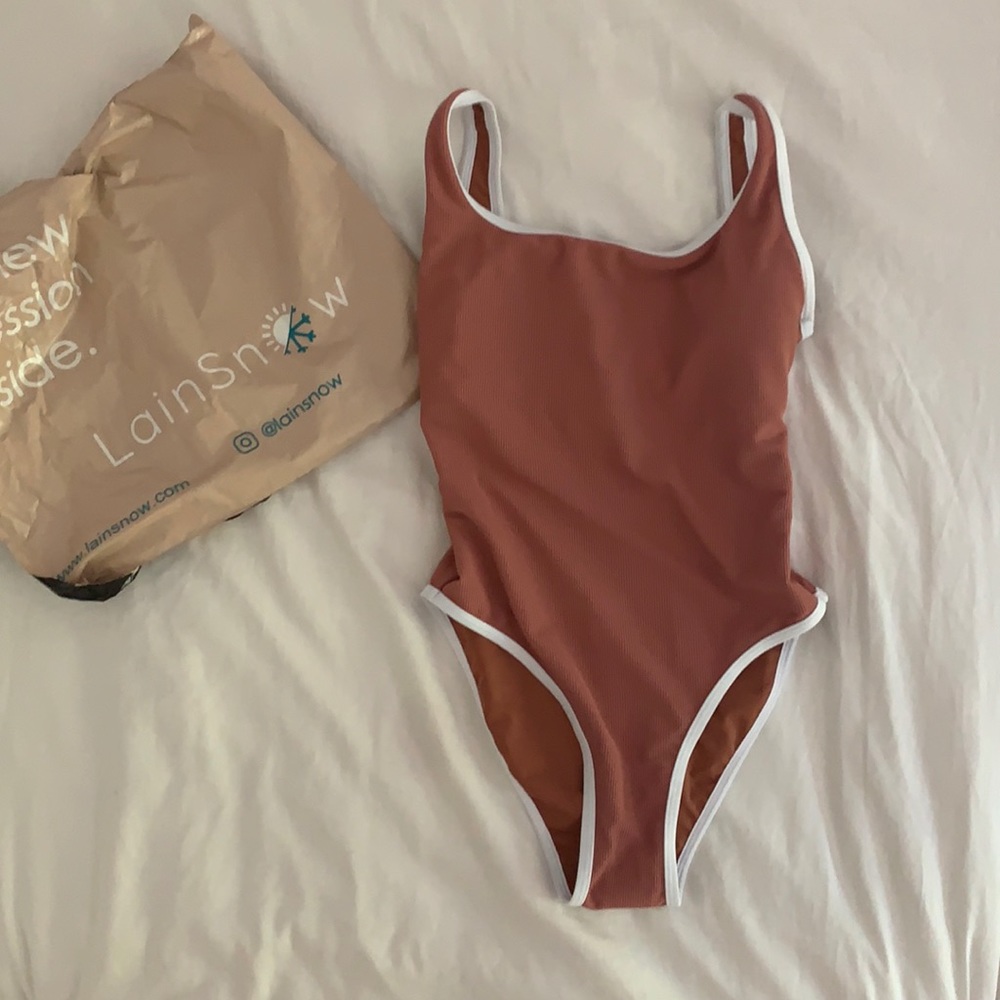 New Lain Snow Sangria One Piece